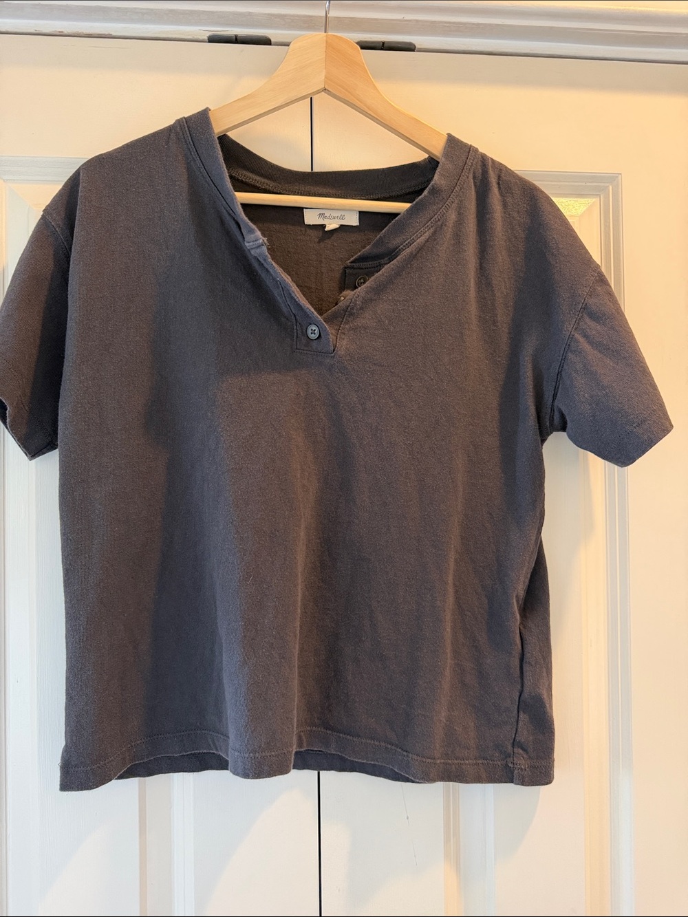 Madewell Short Sleeve Henley Top in Charcoal